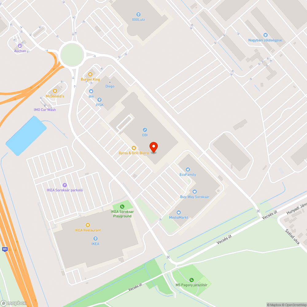 Kettő darab kidöntött forgalom terelő tábla bejelentés helye