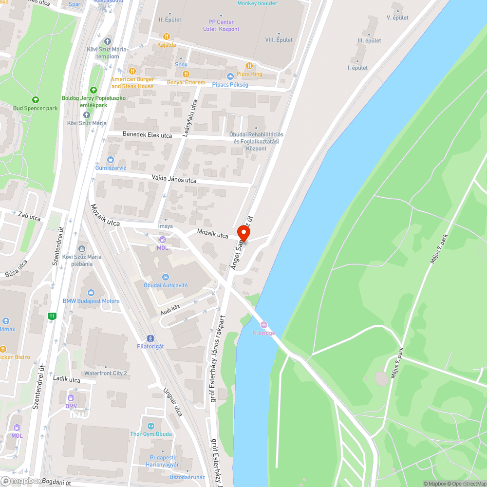 Elfordult, kicsit meggörbült bejelentés helye