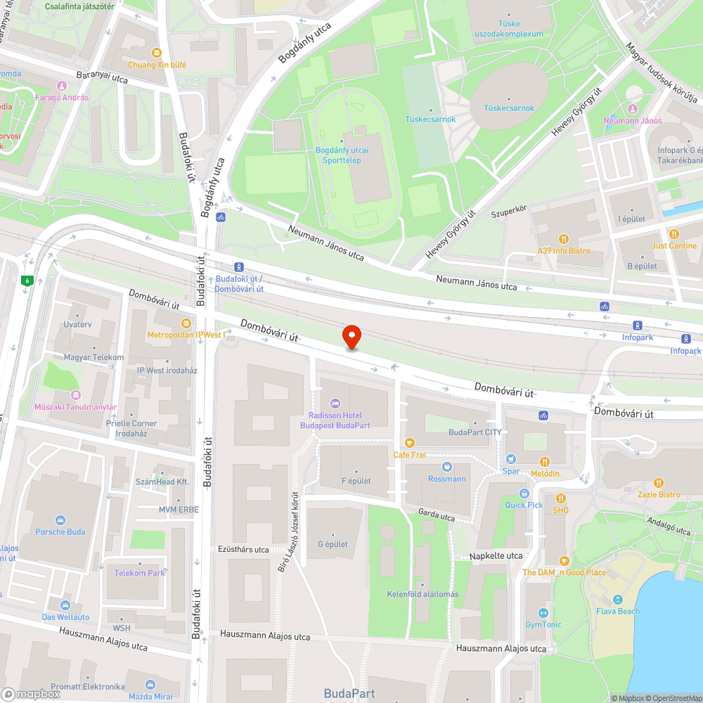 Eső után teljesen elárasztott kerékpárút bejelentés helye