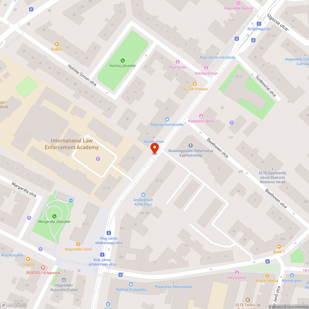 Megdőlt fa körüli karók bejelentés helye