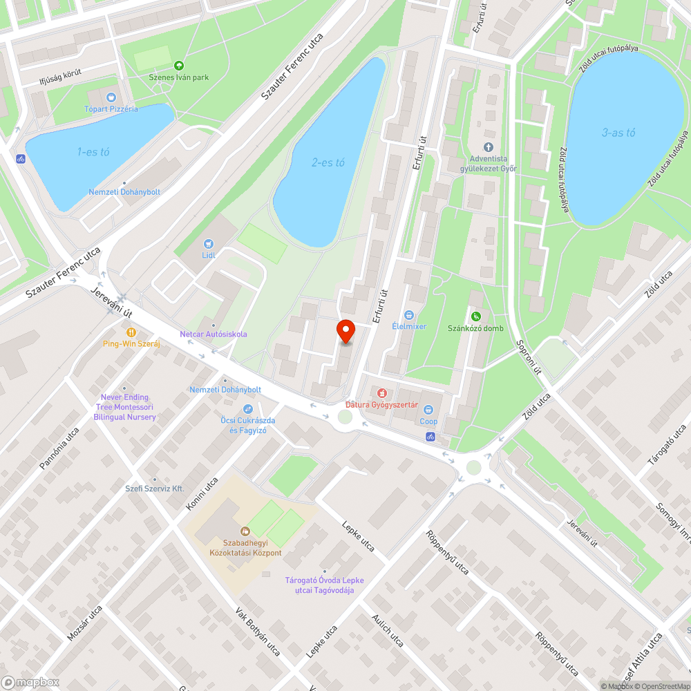 Hatalmas kátyú a buszmegállóban (Erfurti út 7. előtt) bejelentés helye