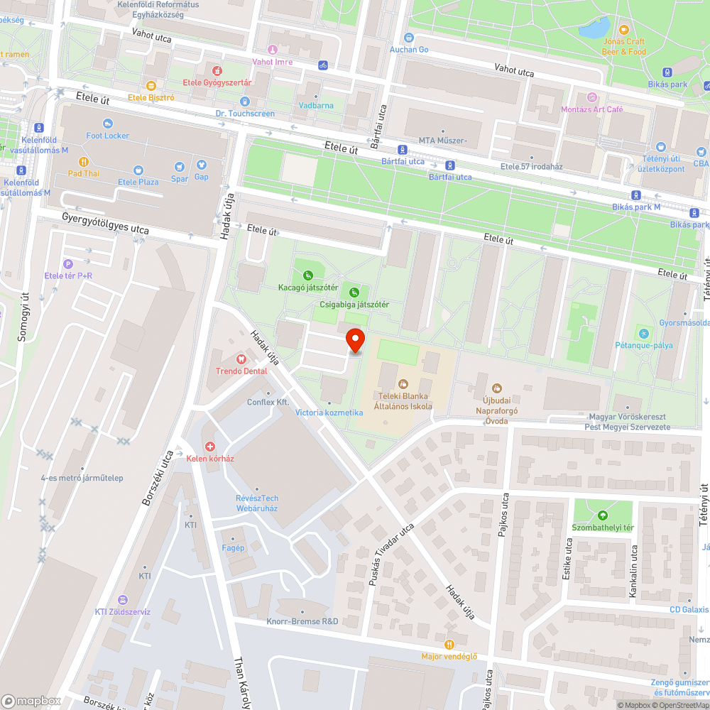 Lamellák a fasor lombjai közt bejelentés helye