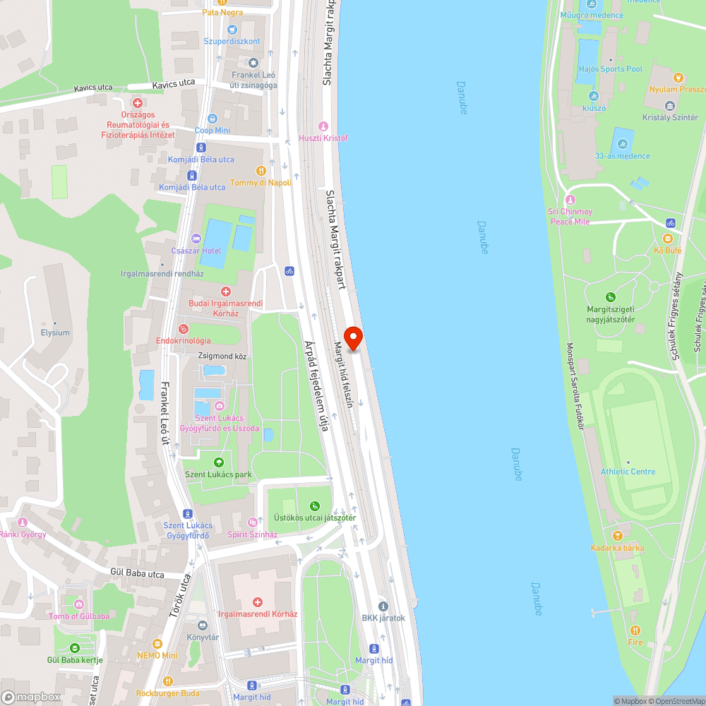 Alsó rakpart - járdán parkolás? bejelentés helye