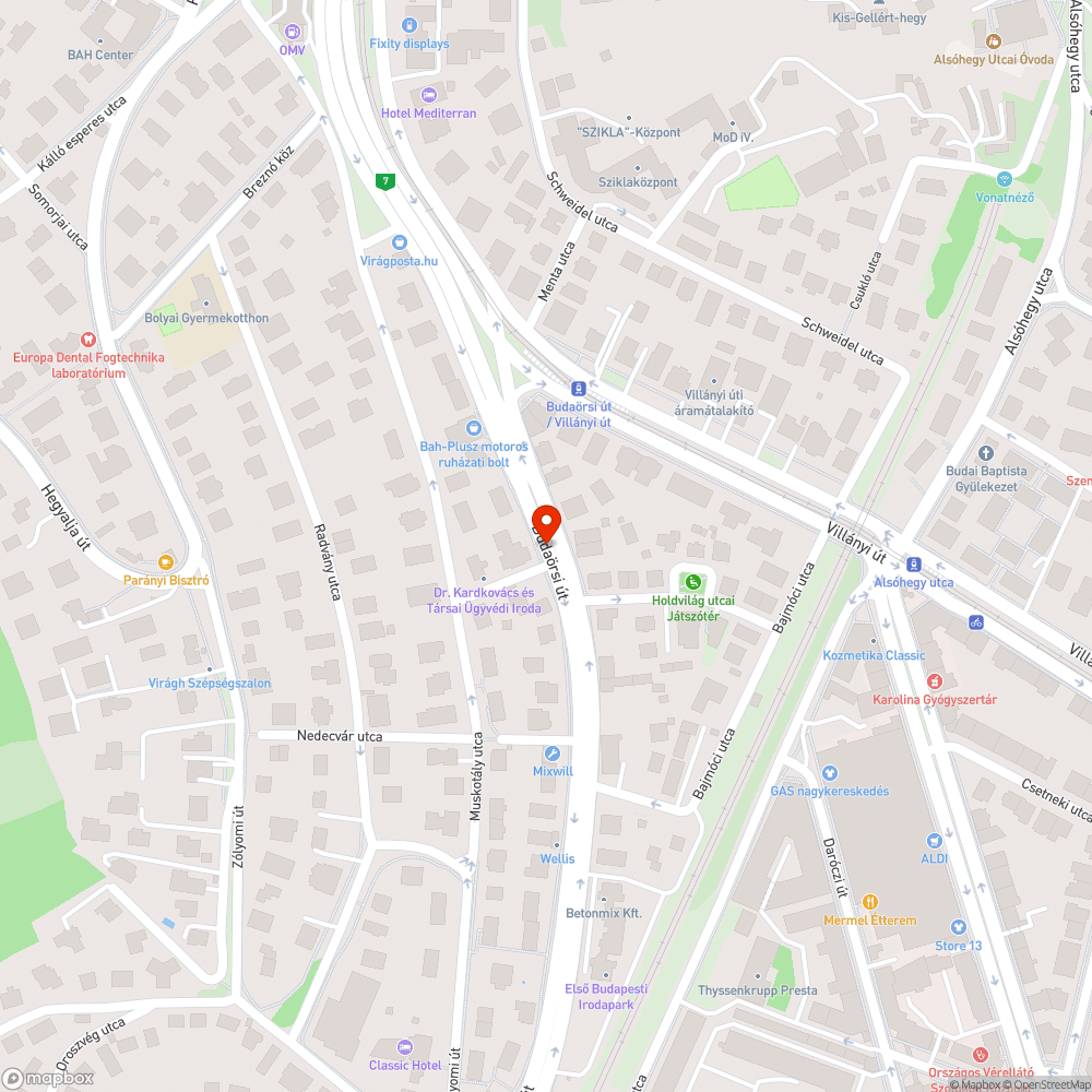 Eltűnt a fa fele, viszont a reklám jól látszik bejelentés helye