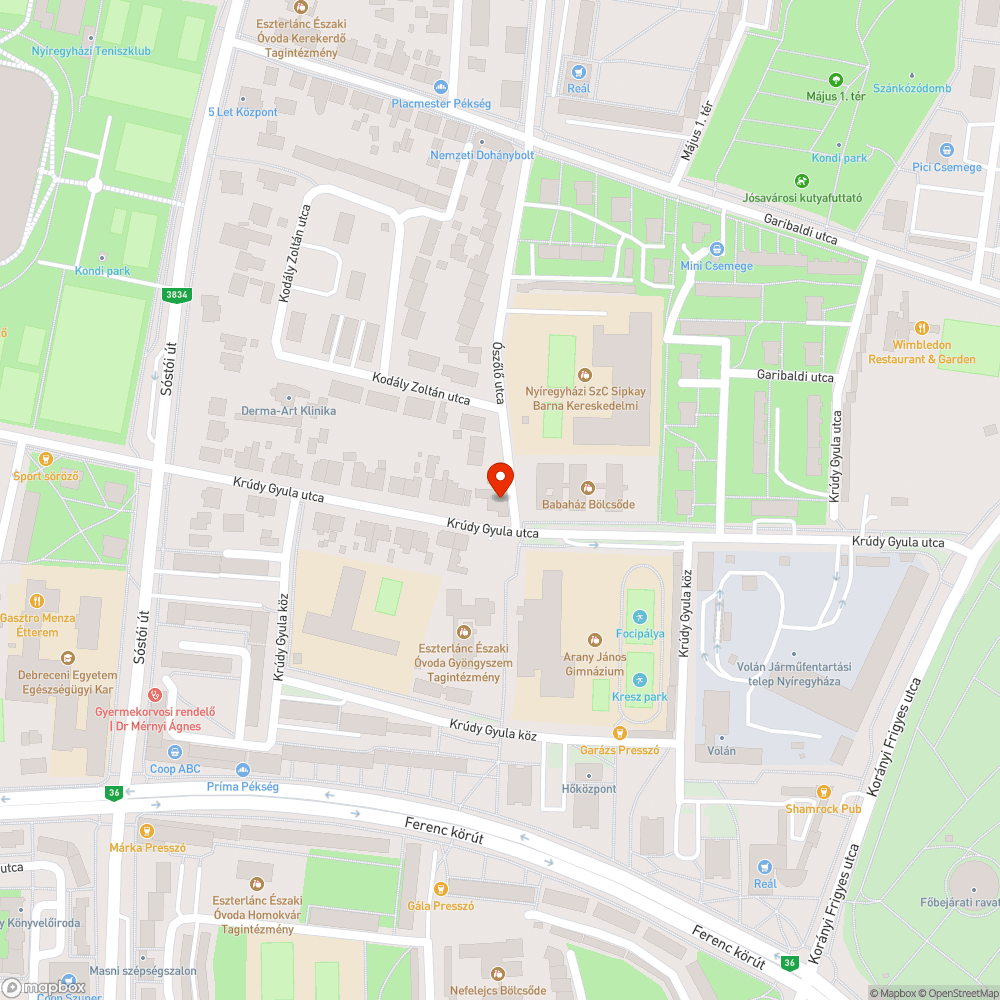 Töredezett útszakasz, egyre nagyobb kátyu bejelentés helye