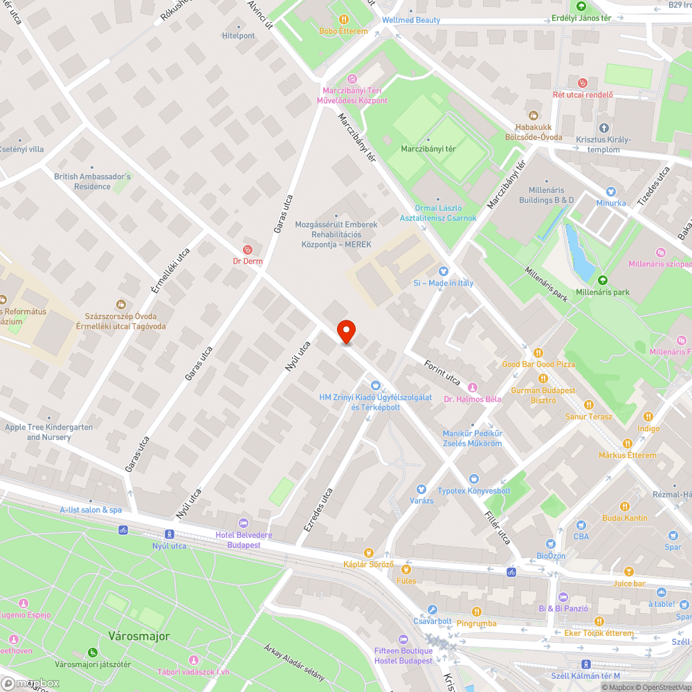 Fény utcai tömeges járdán parkolás bejelentés helye