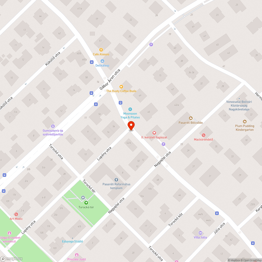 Közlekedési tábla megrongálódott bejelentés helye