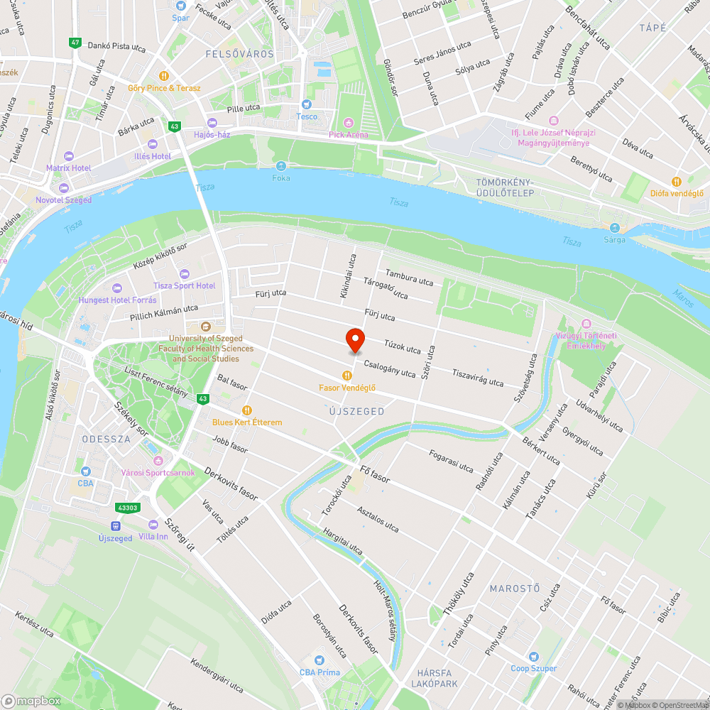 Használhatatlan járda egy nehezen belátható kereszteződésben a Marostői- Csalogány utca sarkán bejelentés helye