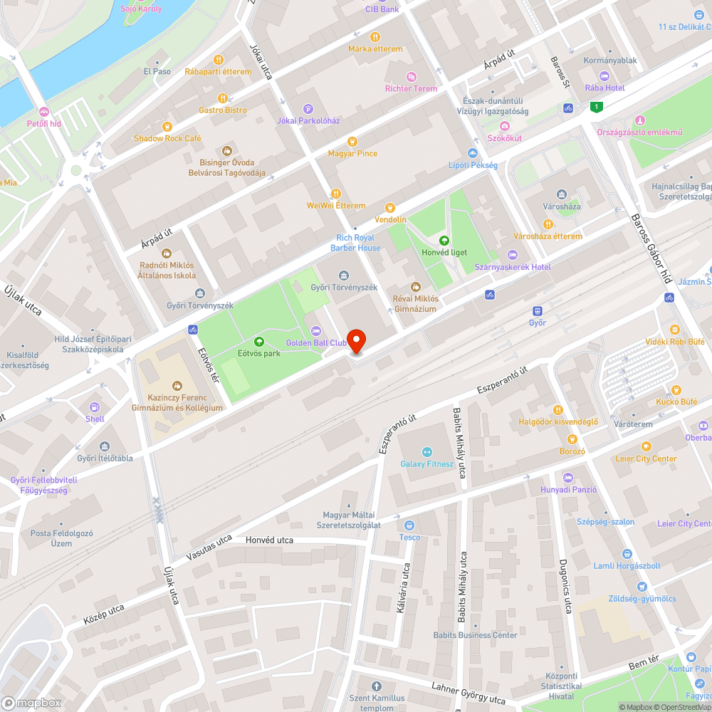 Törött fedlap, aknába folyó esővíz bejelentés helye