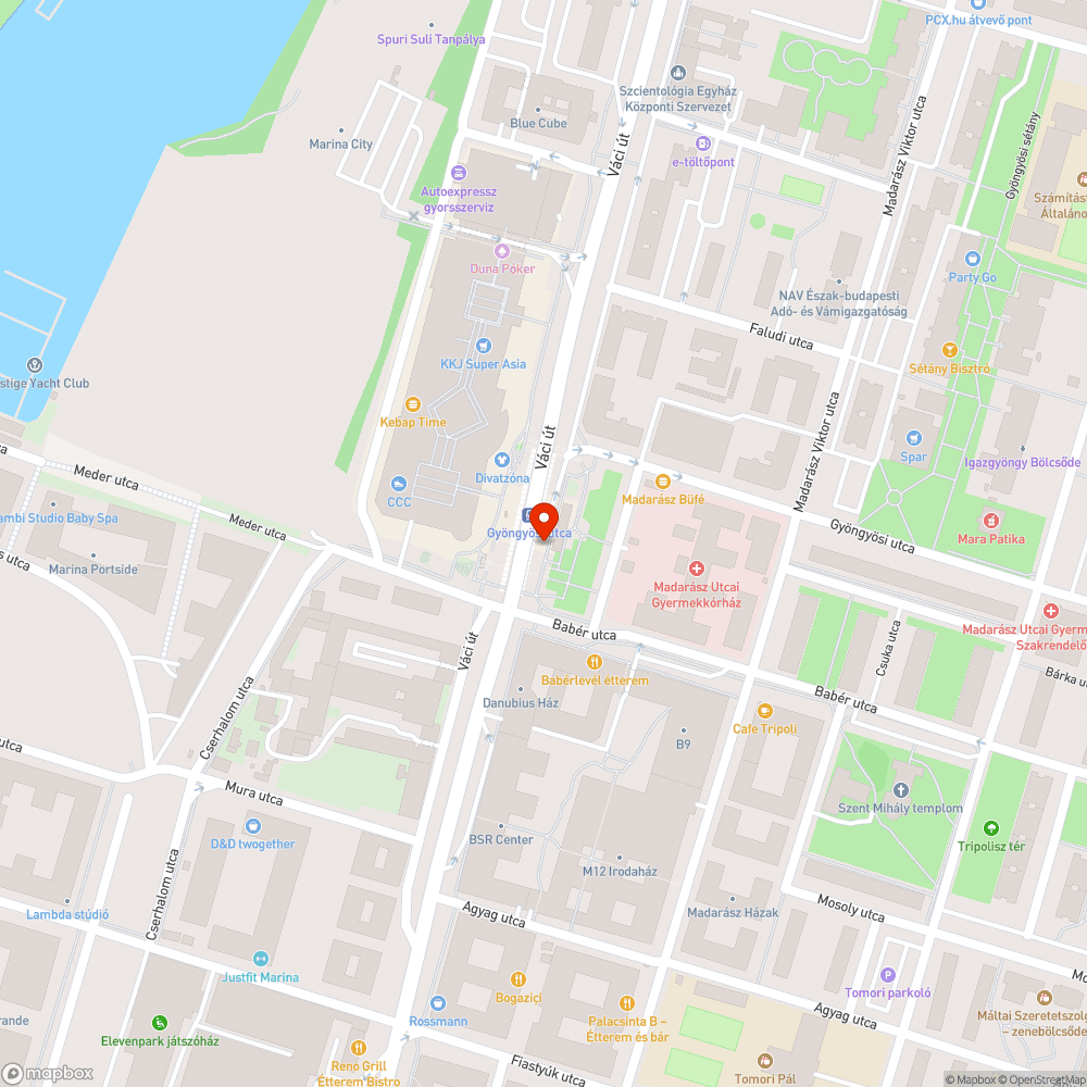 Gyalogosokat védő betonelem a járdán bejelentés helye