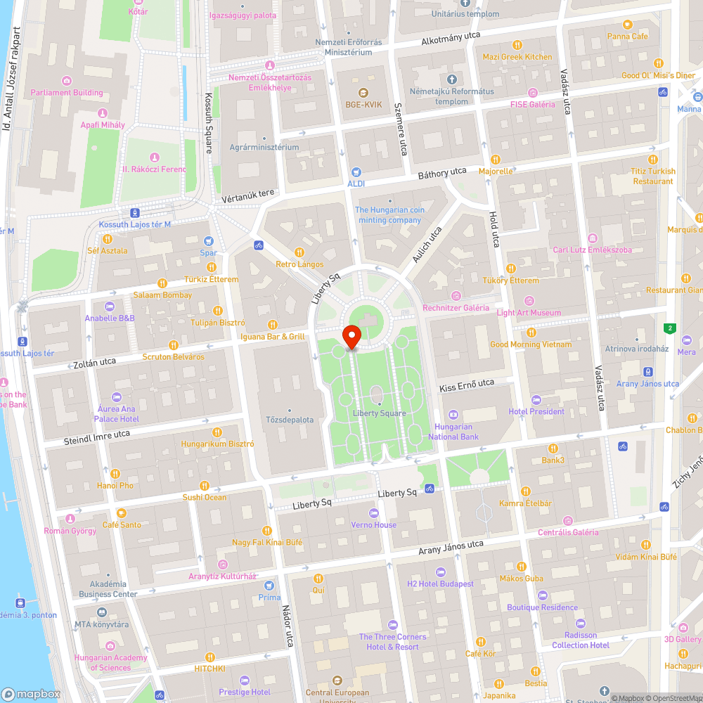 Szabadság tér járdája több helyen teljesen tönkrement bejelentés helye