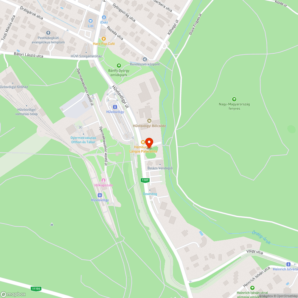 Elhanyagolt zöldterület, járda bejelentés helye