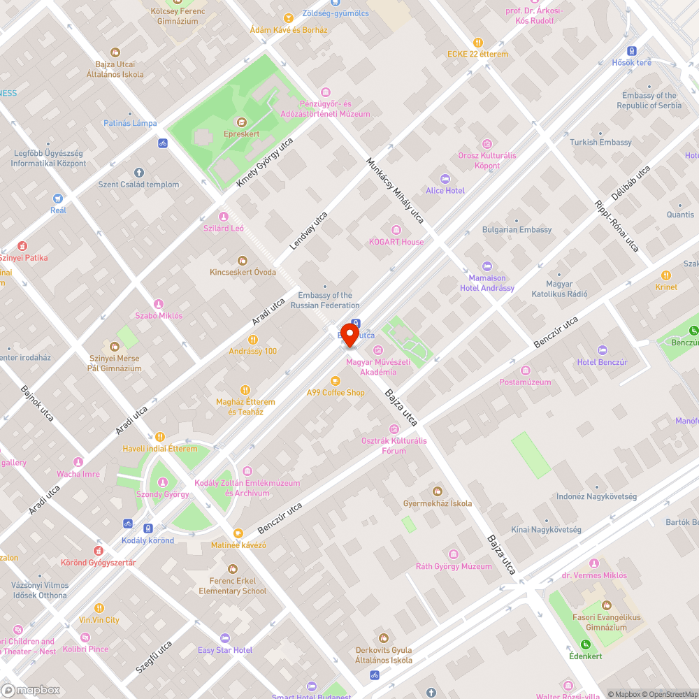 Biciklilakat a földalatti lejáratának korlátján bejelentés helye