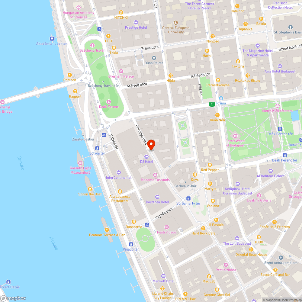 Dorottya utca kerékpárforgalmát akadályozó virágládák bejelentés helye