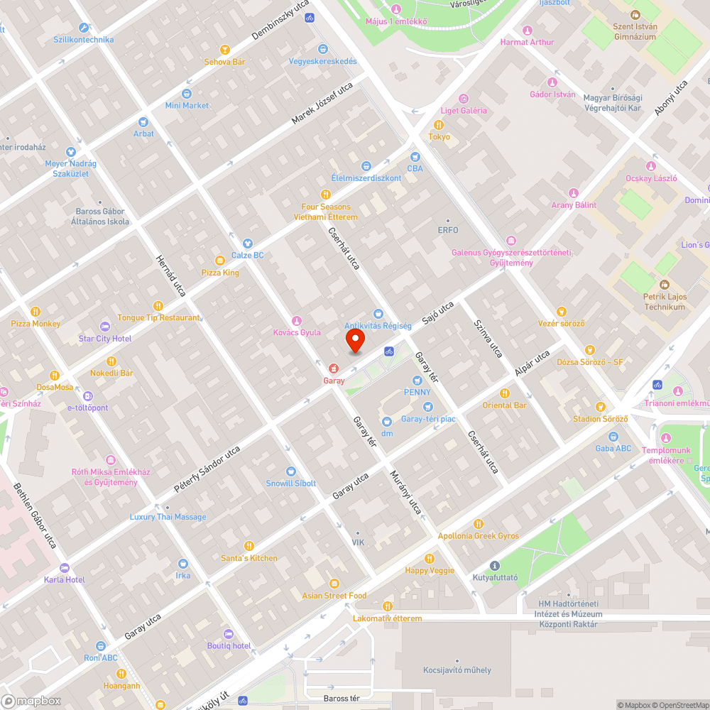 Fedlap és keret is kiáll a járdából bejelentés helye