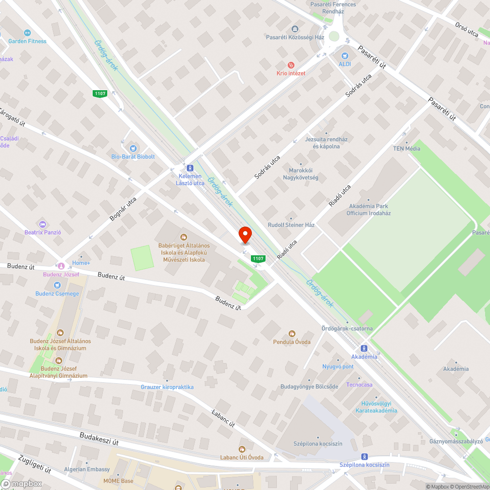 Használhatatlan járda az IBS előtt bejelentés helye