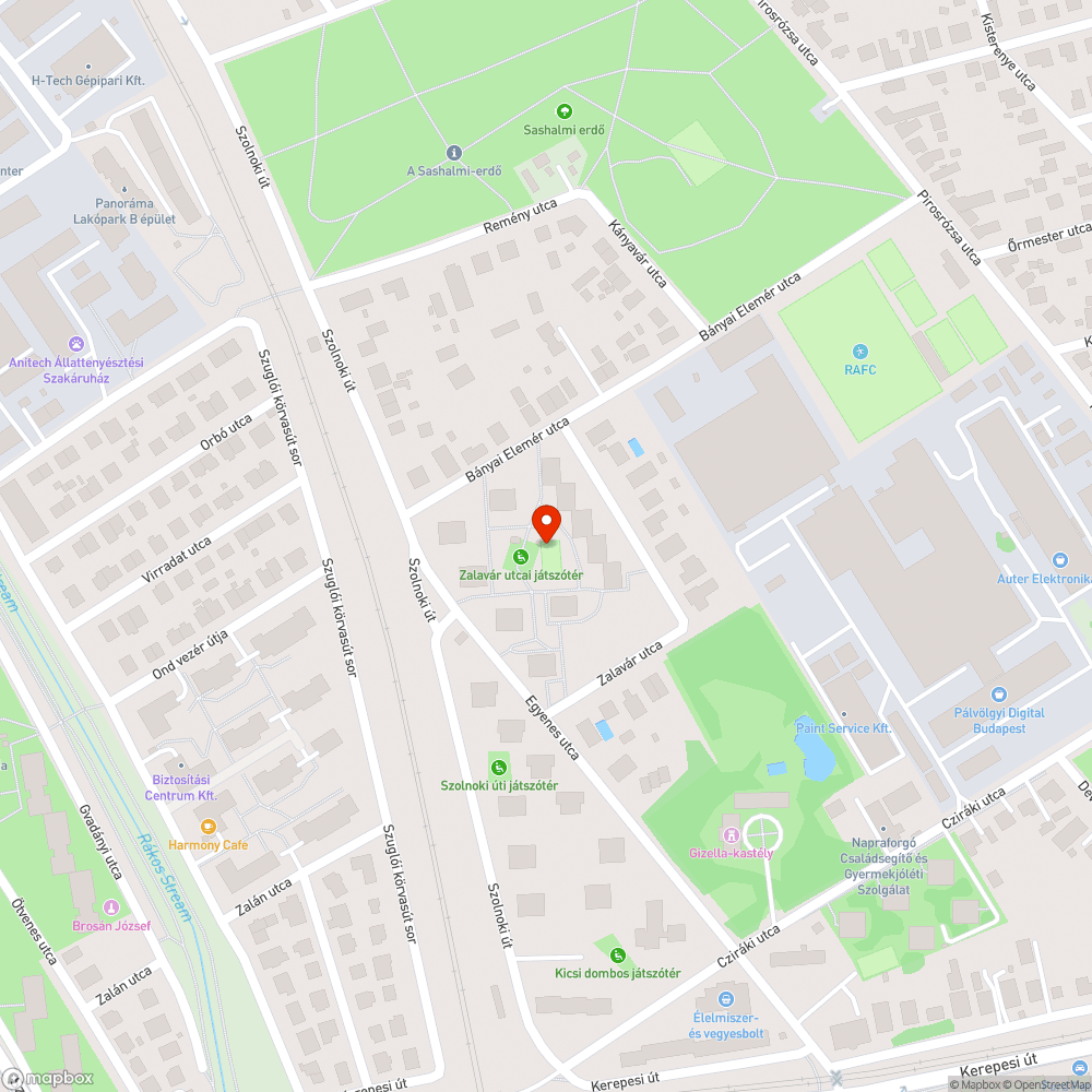 A sportpálya körüli kerítés hullik szét bejelentés helye