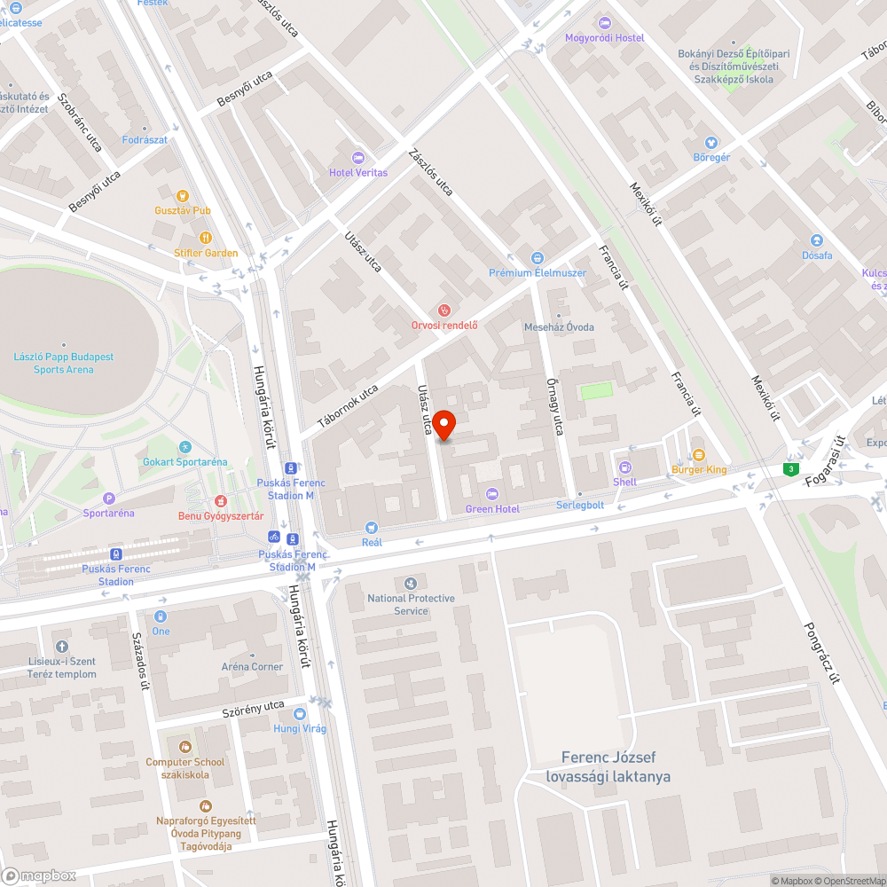 Csatorna fedlapon egy lyuk tátong bejelentés helye