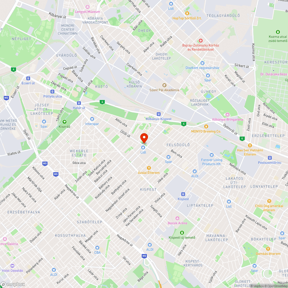 Oszlop betonozással és betontömb az út szélén bejelentés helye