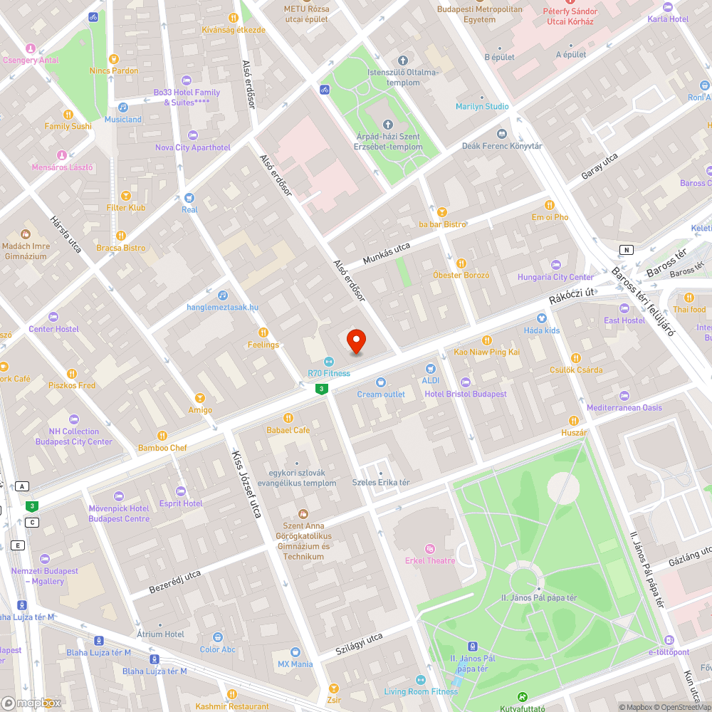 Egyik oldalán kiálló másikon besüllyedő Forgalomirányitás fedlap bejelentés helye