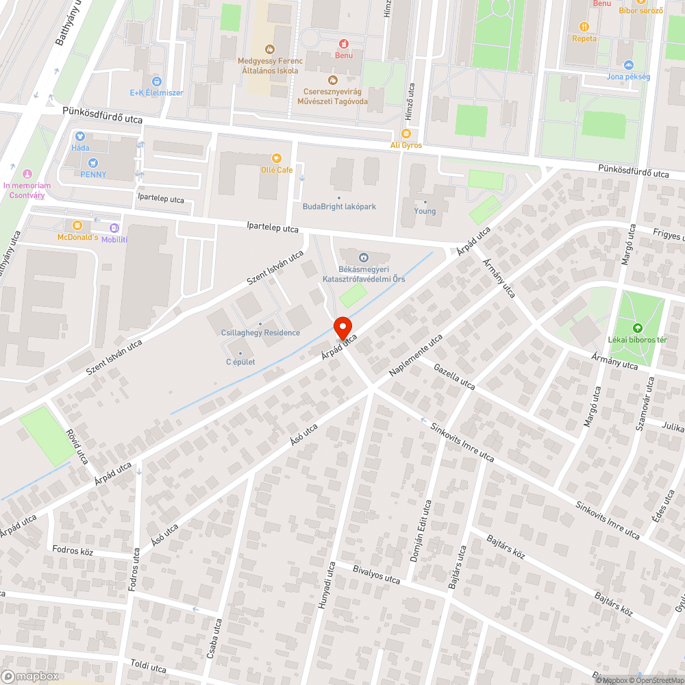 Motorosok, biciklisek szűk gyalogos átjárón bejelentés helye