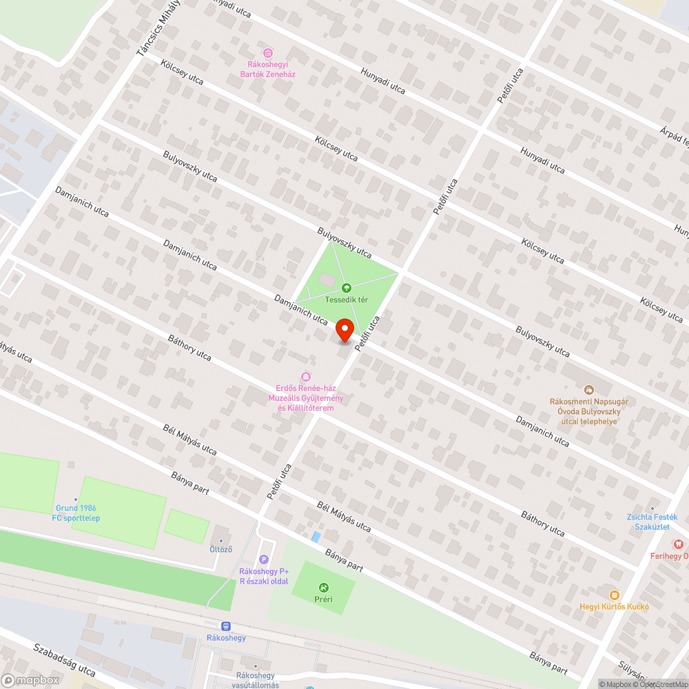 Megsüllyedt , lyukas bejelentés helye