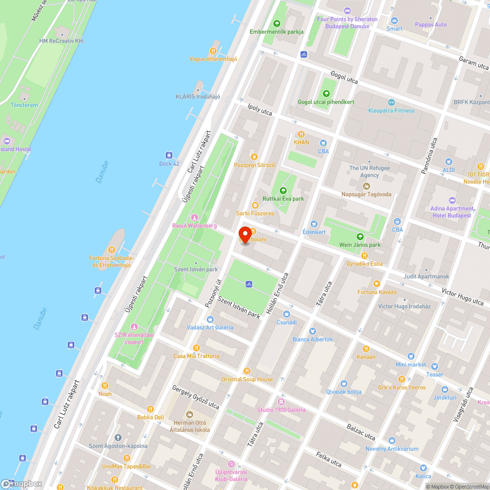 Életveszélyes tábla egy telefonfülkéhez támasztva bejelentés helye