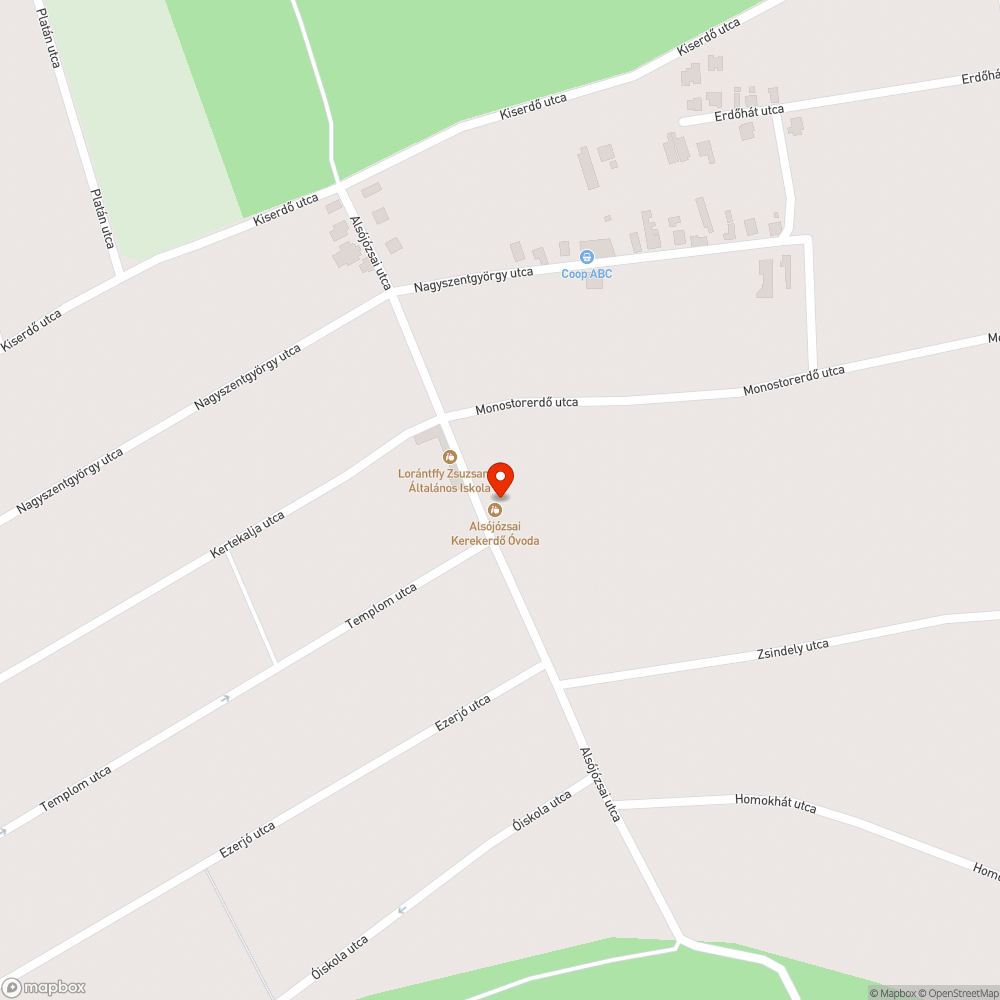 Rossz állapotú járda, mellette rozsdás korlát bejelentés helye