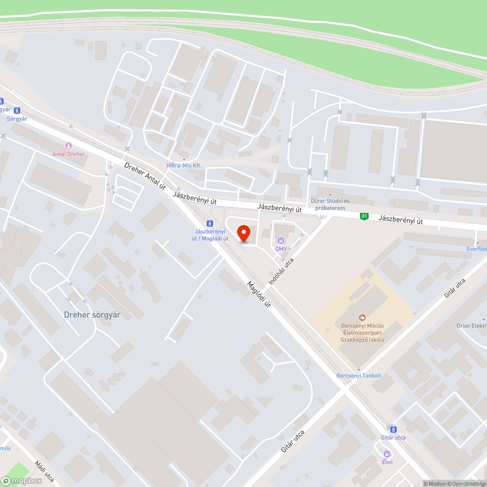 Betonozás után otthagyott kettő kupac tégla bejelentés helye