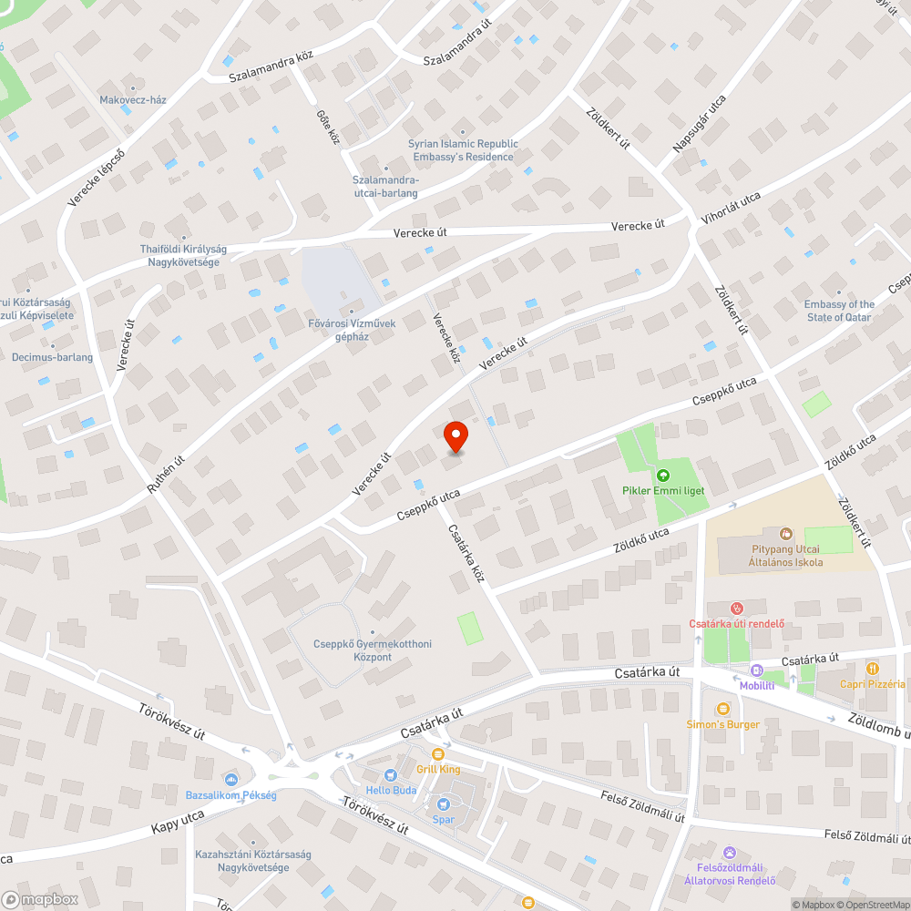 20cm mély kátyú a Cseppkő utcában bejelentés helye