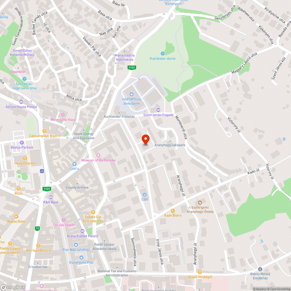 Roncs autó a parkolóban bejelentés helye