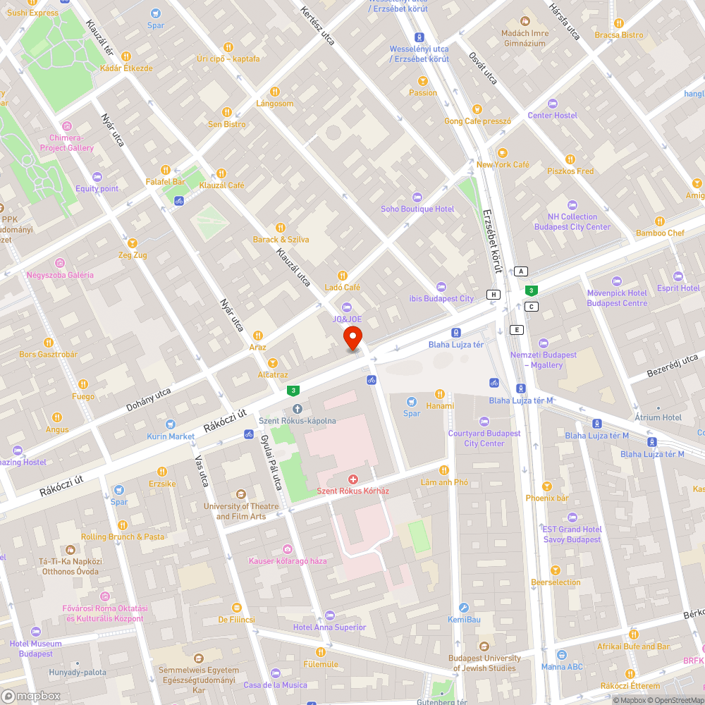 Tábla és lámpa törött, elfordult bejelentés helye