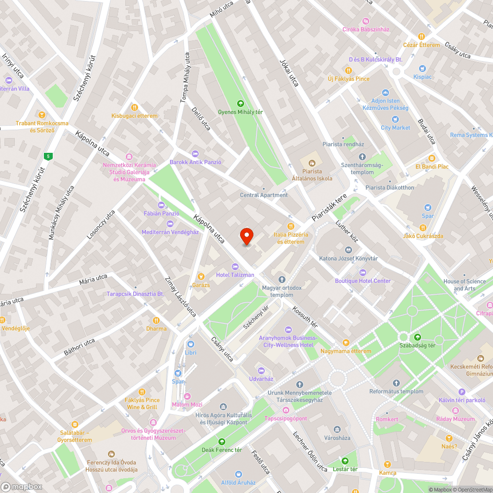 Kopott hotel tábla bejelentés helye