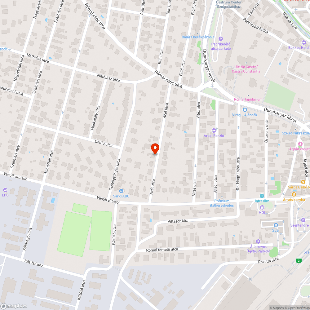 Egy leszerelt bojler hever az Acél utca 15. sz. ház előtti zöld területen bejelentés helye