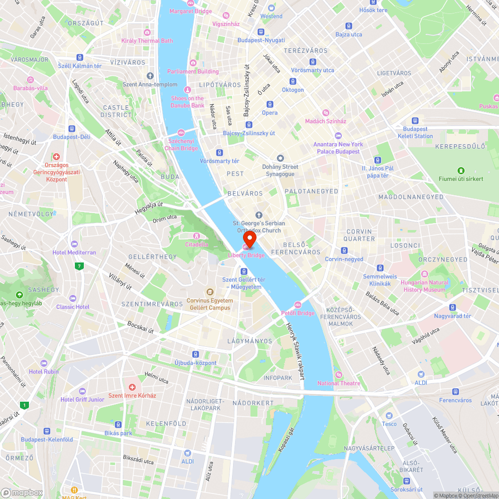 Lakatok a szobron bejelentés helye