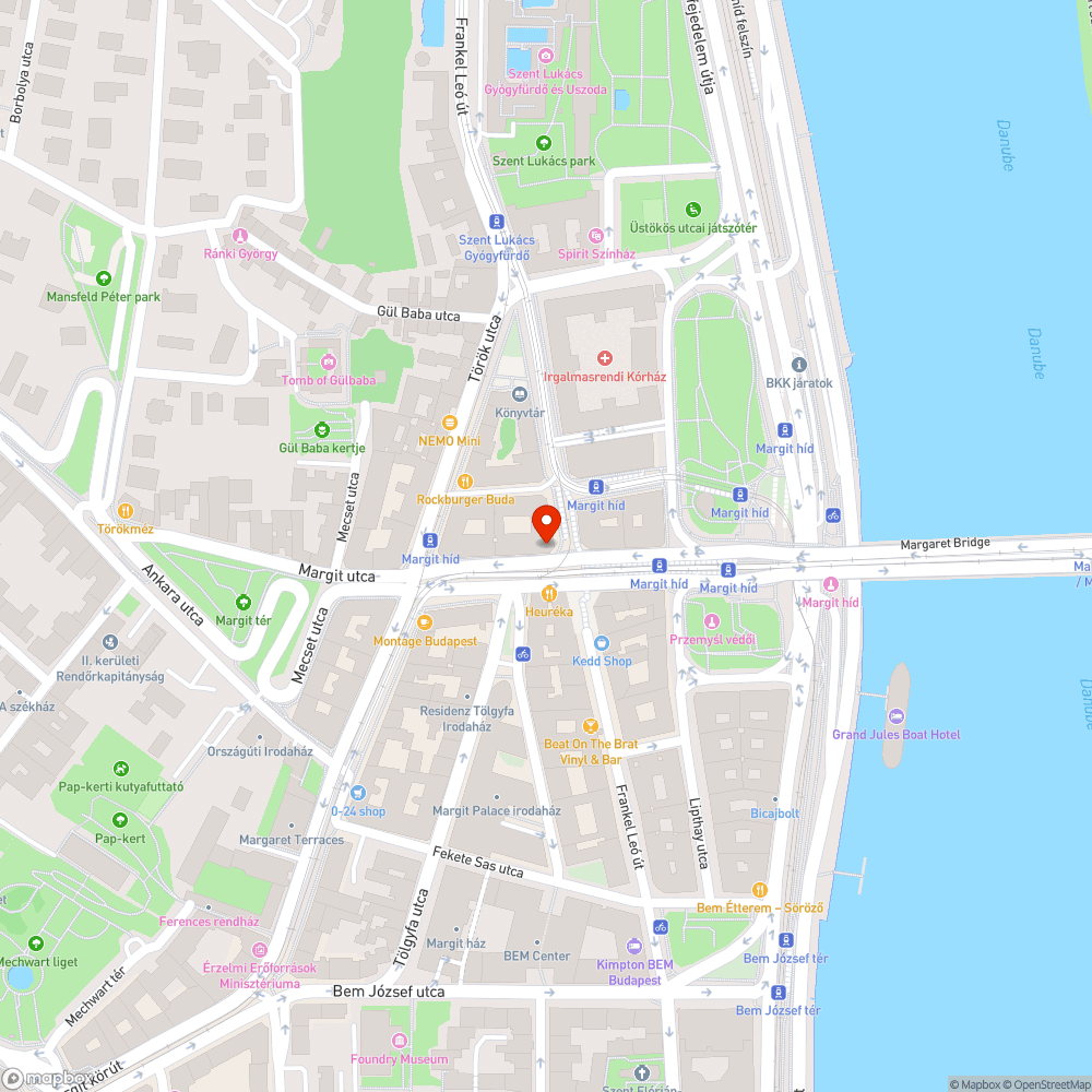 Két víznyelő között hiányzik az aszfalt bejelentés helye