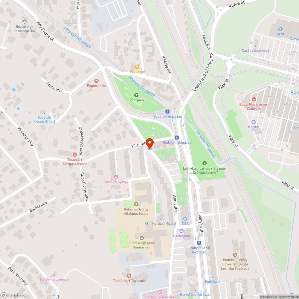 A fától nem látszik a tábla bejelentés helye