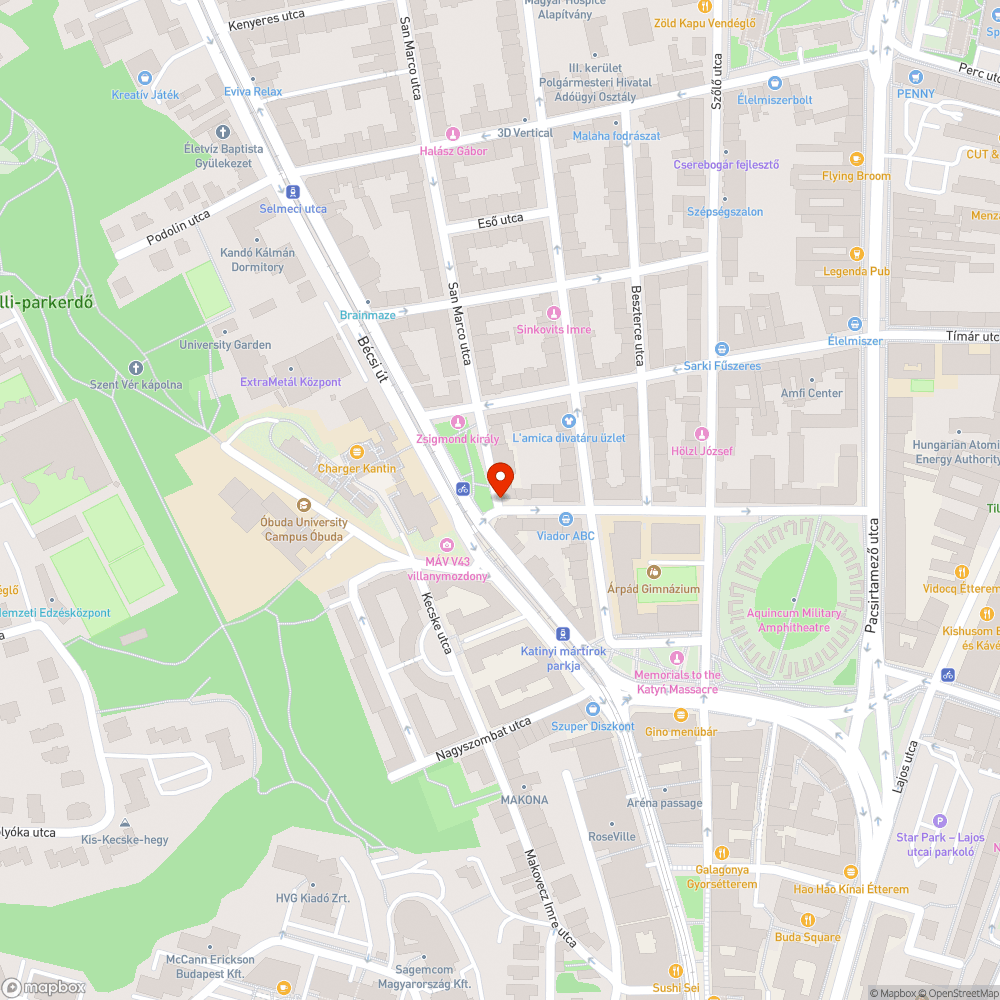 Fahulladék a Bécsi út és Viador utca sarkához közel bejelentés helye