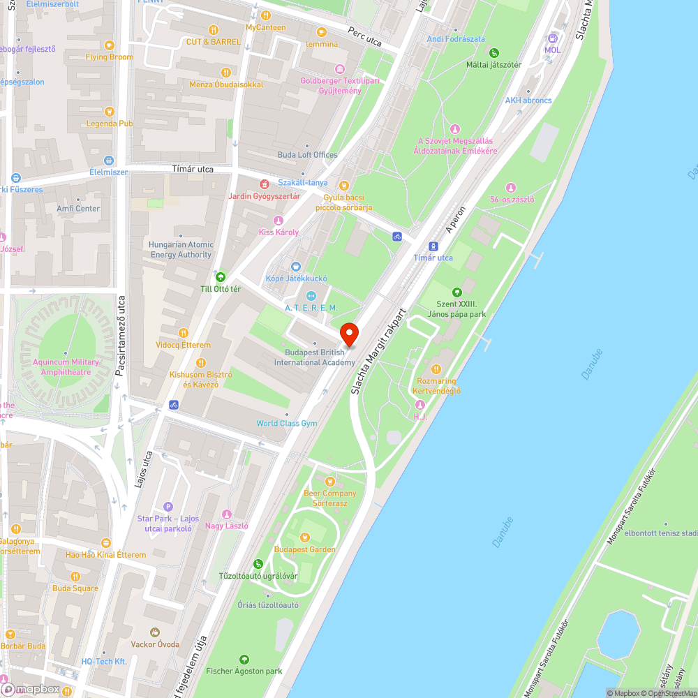 Abroncsok és egy fél fa bejelentés helye