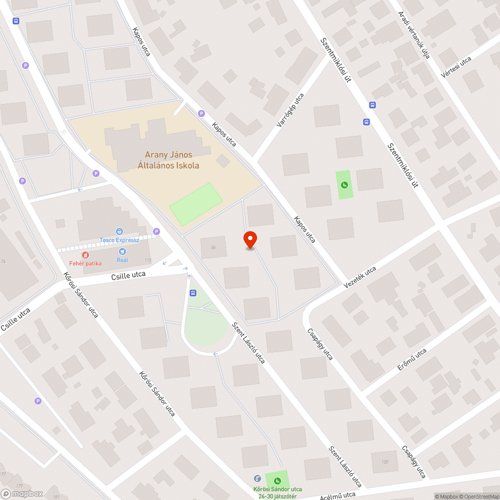 Beltéri ajtó egy bokorba helyezve bejelentés helye