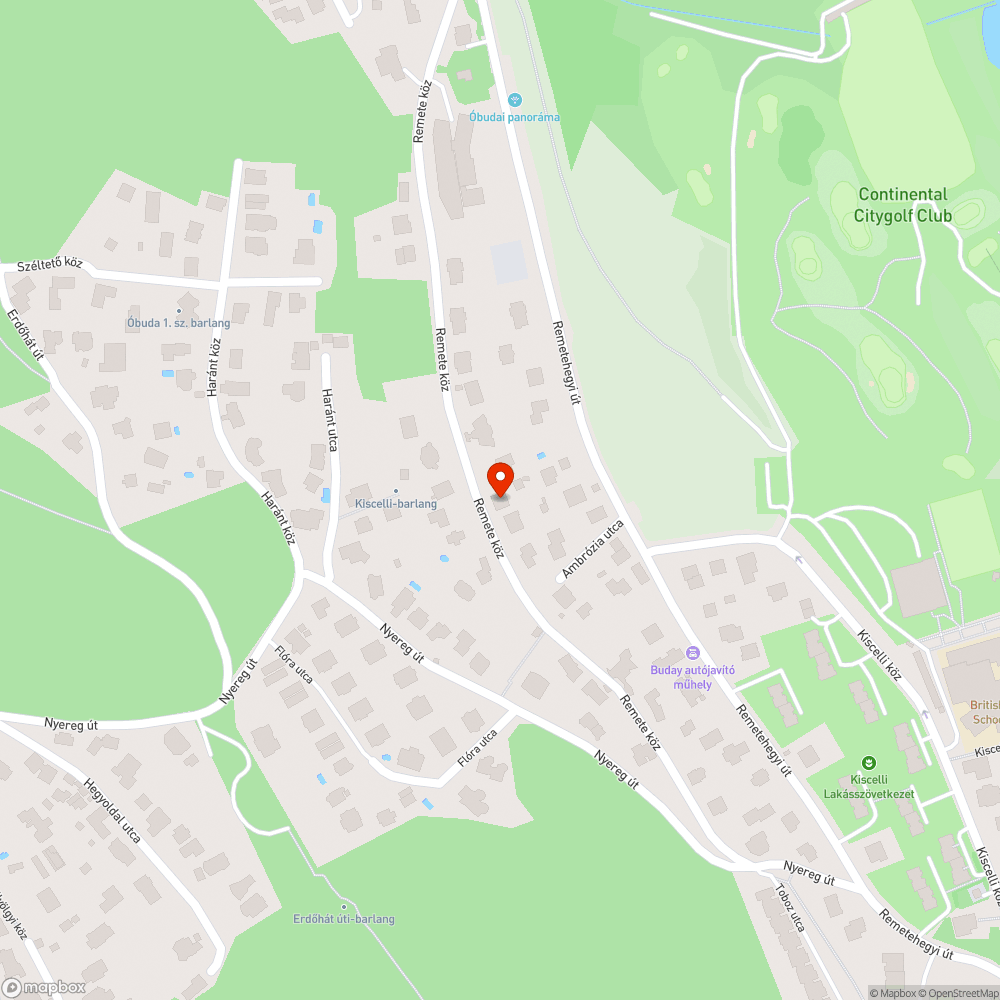 Hatalmas kátyú csatornafedél mellett bejelentés helye