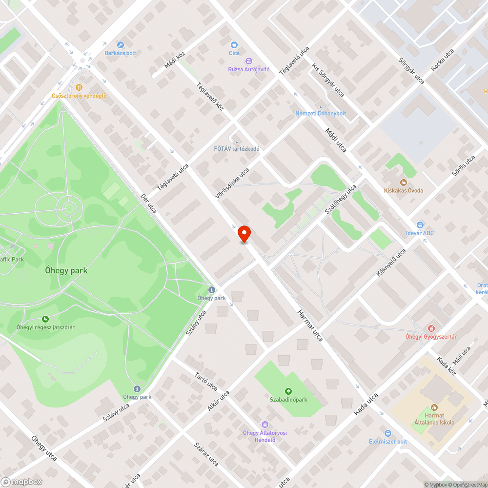 Egy darab nagyon megkopott pad bejelentés helye