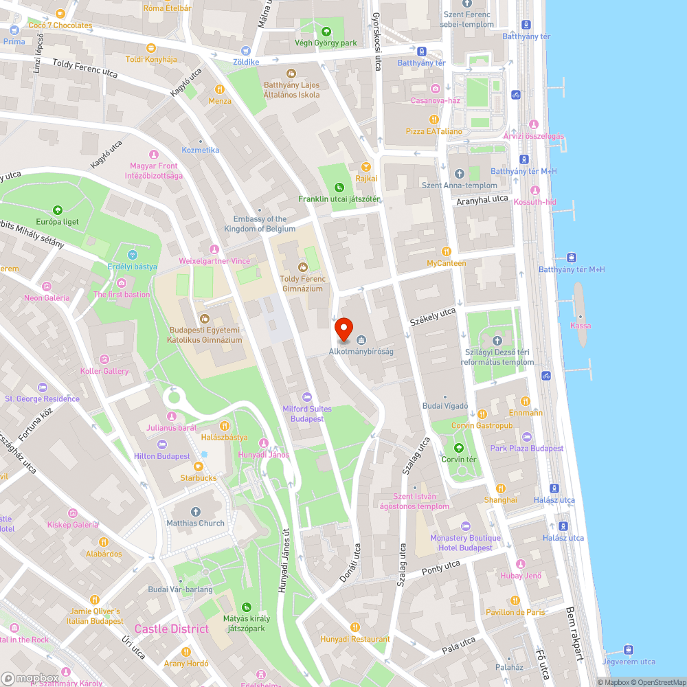 Rendezetlen parkolási jelzések a Donáti utcában bejelentés helye