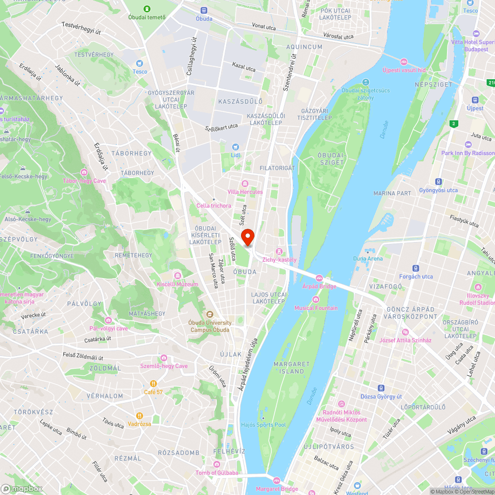 A világos árnyalatú villamos peronok koszolódnak. bejelentés helye