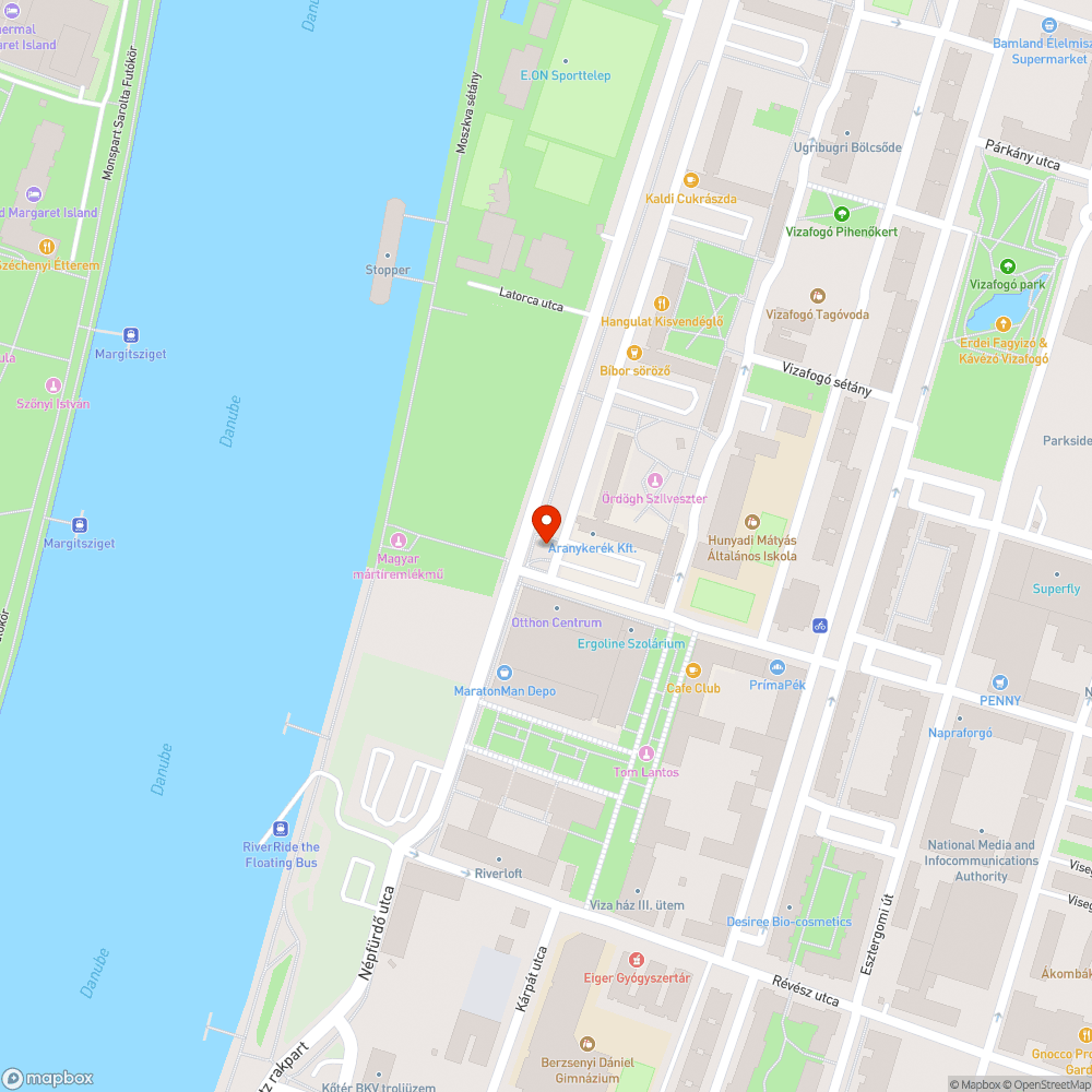 Meggyötört, rossz helyen lévő tábla bejelentés helye