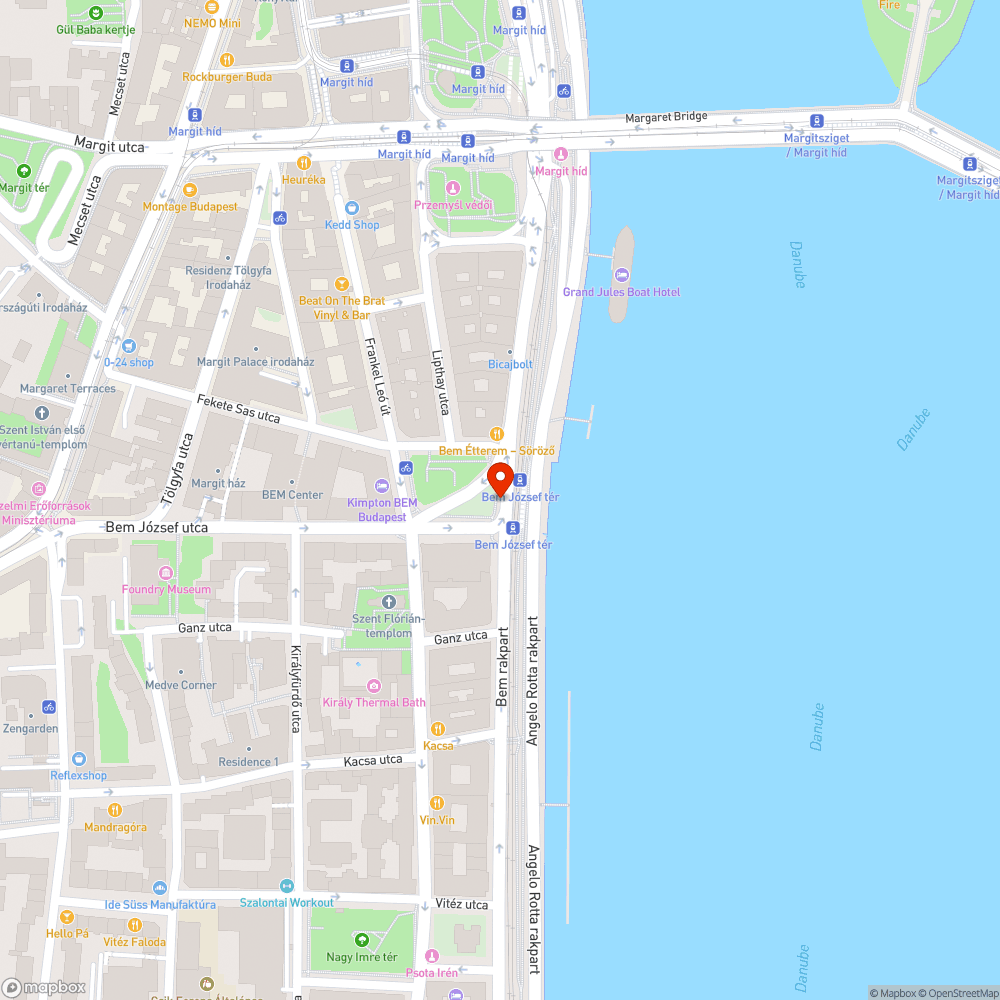 Kerékpárút benőtt bokrok, veszélyesen leszűkült bejelentés helye