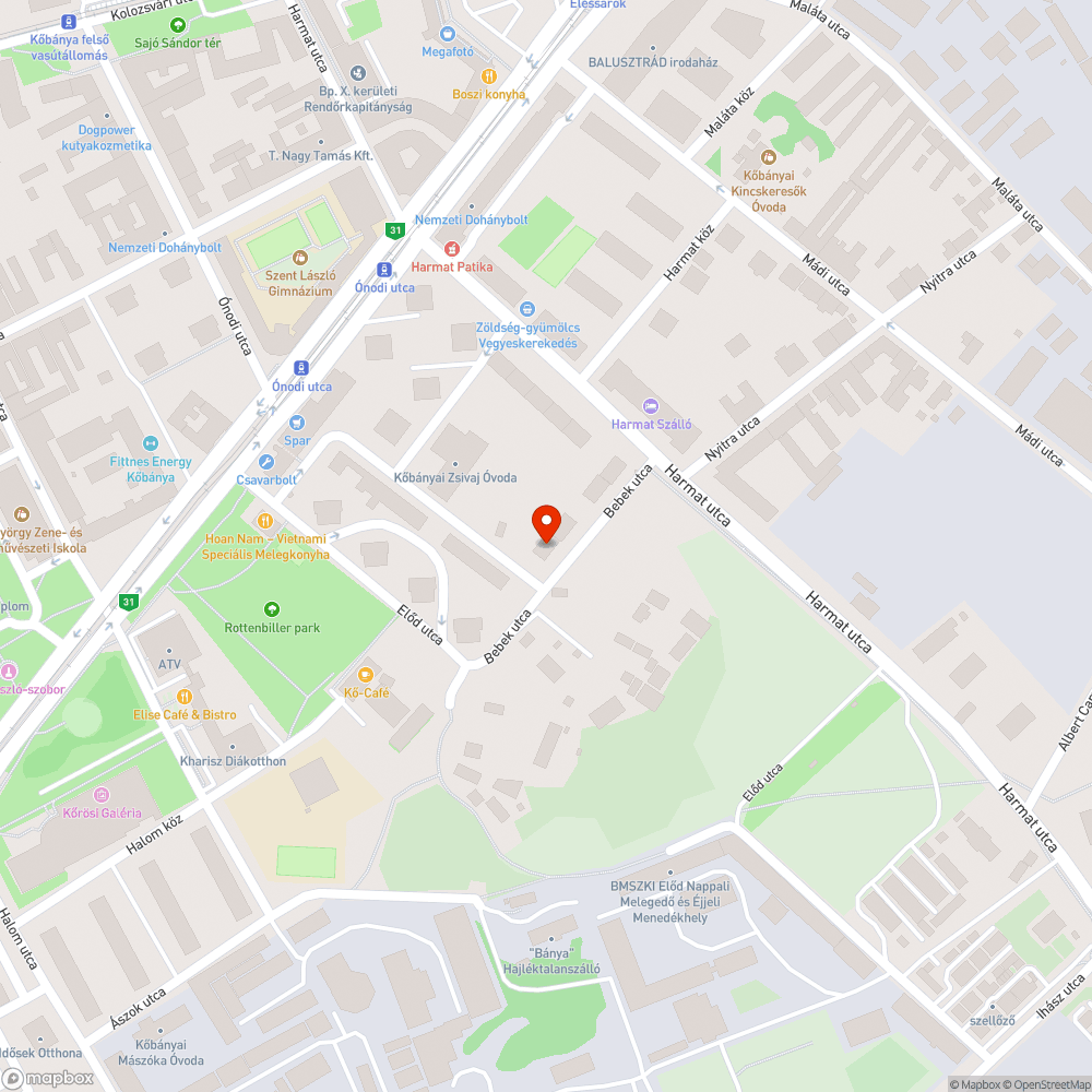 Elhagyott, lerobbant jármű a házunk előtt, 1105 Bebek utca 6. bejelentés helye