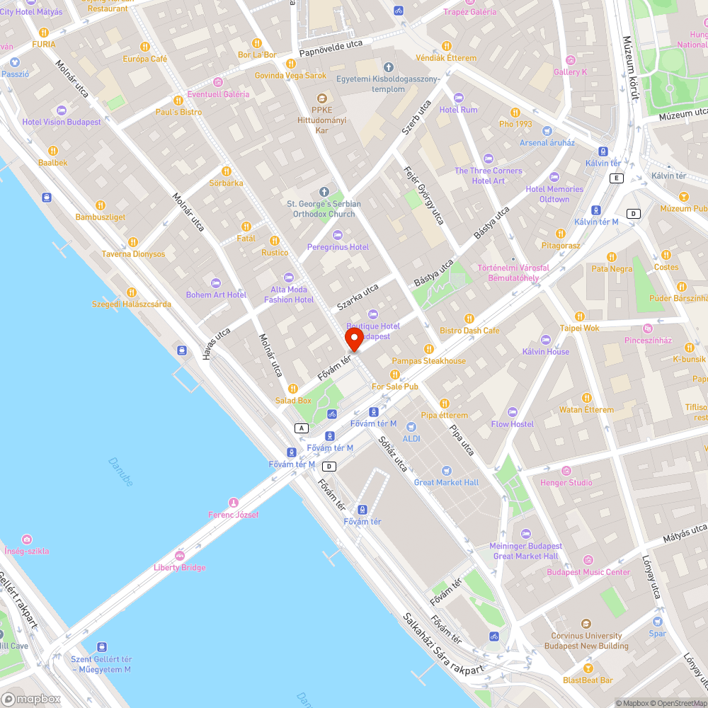 Töredezett burkolat a Fővám téren bejelentés helye