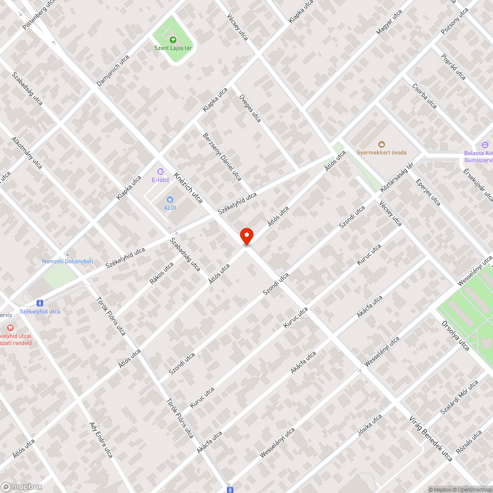 Kopott útburkolati jelek, eldőlő Stop tábla bejelentés helye