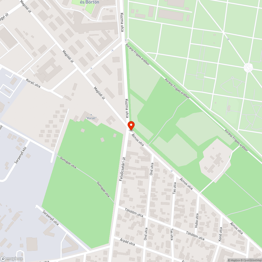 Útmenti növényzet benőtte a forgalmi táblát bejelentés helye